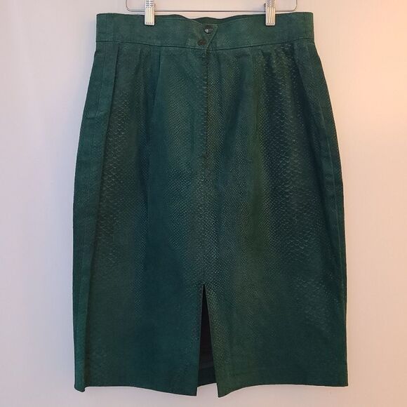 Danier Green Midi Skirt - Picture 2 of 9